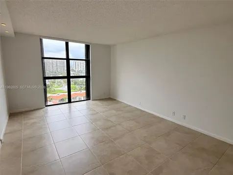 4000 Towerside Terrace Miami FL 33138