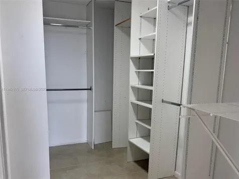 4000 Towerside Terrace Miami FL 33138