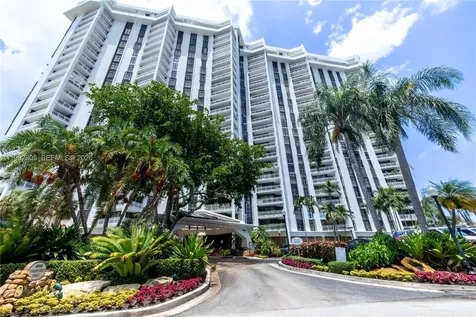 4000 Towerside Terrace Miami FL 33138