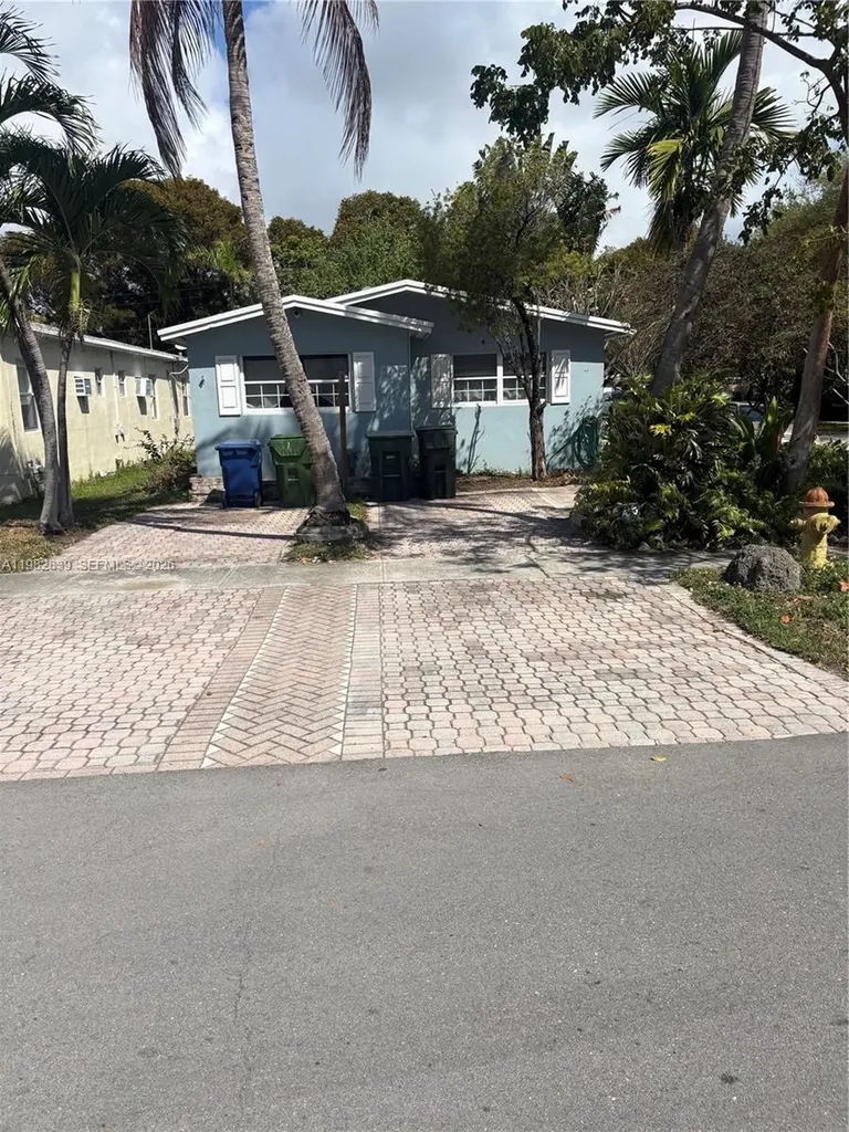 729 NE 2nd Court Hallandale Beach FL 33009