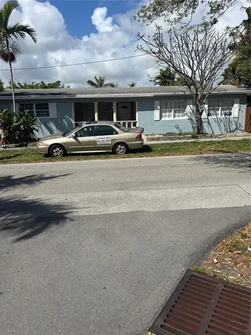729 NE 2nd Court Hallandale Beach FL 33009