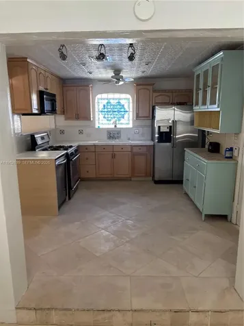 729 NE 2nd Court Hallandale Beach FL 33009