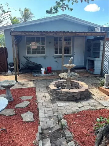 729 NE 2nd Court Hallandale Beach FL 33009