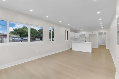 1521 NW 51st Street Miami FL 33142