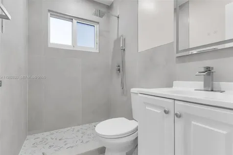 1521 NW 51st Street Miami FL 33142