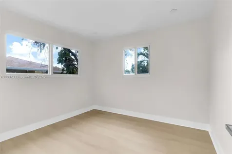1521 NW 51st Street Miami FL 33142
