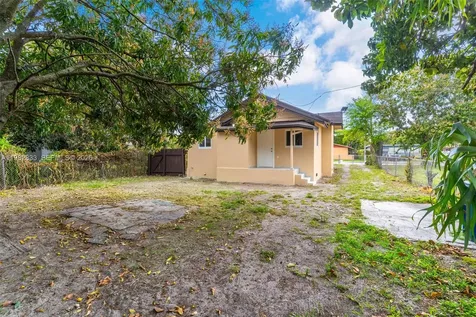 1521 NW 51st Street Miami FL 33142