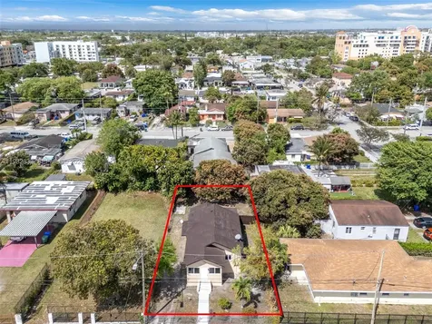 1521 NW 51st Street Miami FL 33142