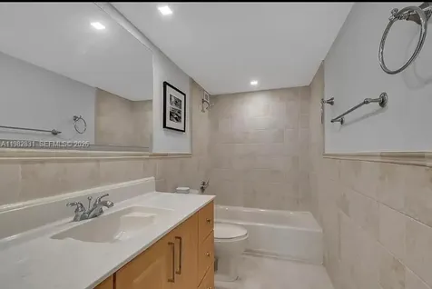 5401 Collins Avenue Miami Beach FL 33140