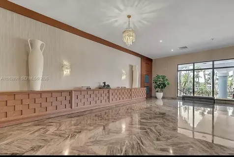5401 Collins Avenue Miami Beach FL 33140