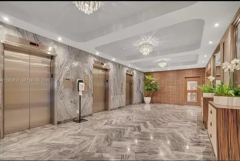 5401 Collins Avenue Miami Beach FL 33140