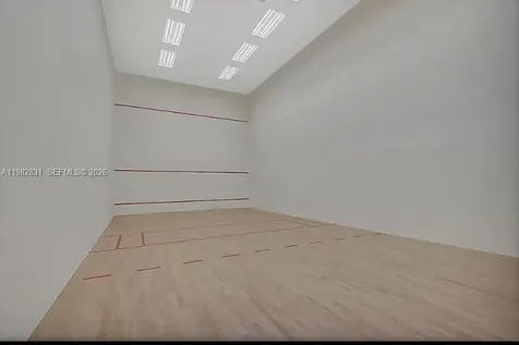 5401 Collins Avenue Miami Beach FL 33140