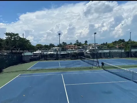 5401 Collins Avenue Miami Beach FL 33140