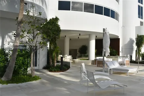 6365 Collins Avenue Miami Beach FL 33141