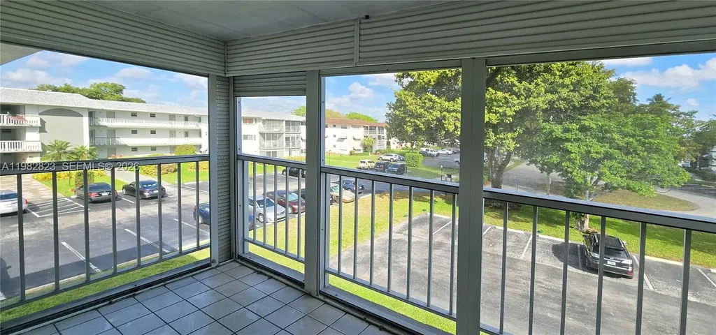 1201 Hillcrest Court Hollywood FL 33021