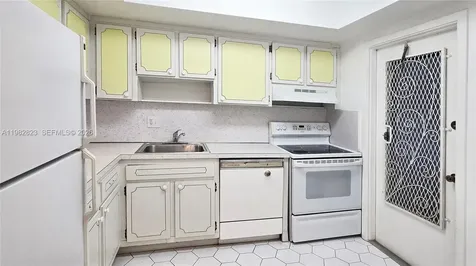 1201 Hillcrest Court Hollywood FL 33021