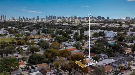 2428 NW 28th Street Miami FL 33142