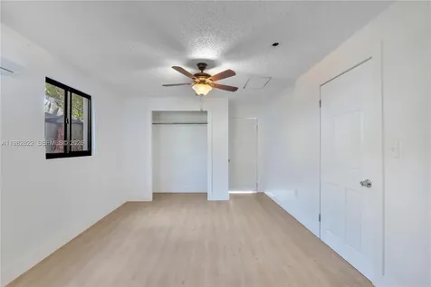 2428 NW 28th Street Miami FL 33142
