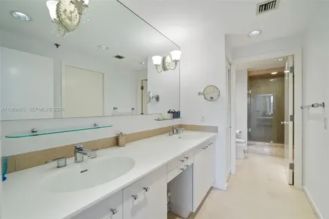 201 Crandon Boulevard Key Biscayne FL 33149