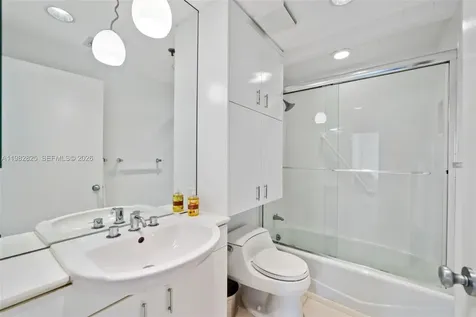 201 Crandon Boulevard Key Biscayne FL 33149
