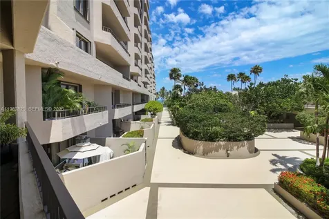 201 Crandon Boulevard Key Biscayne FL 33149