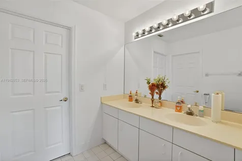 16419 Sapphire Place Weston FL 33331