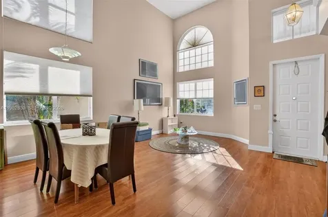 16419 Sapphire Place Weston FL 33331