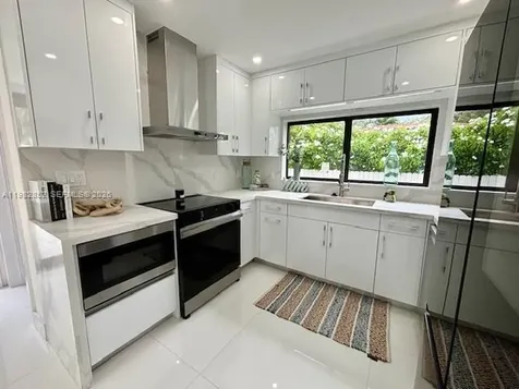1334 Madison Street Hollywood FL 33019