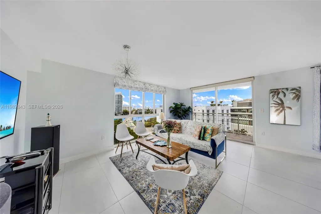 1688 West Avenue Miami Beach FL 33139