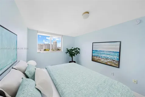 1688 West Avenue Miami Beach FL 33139