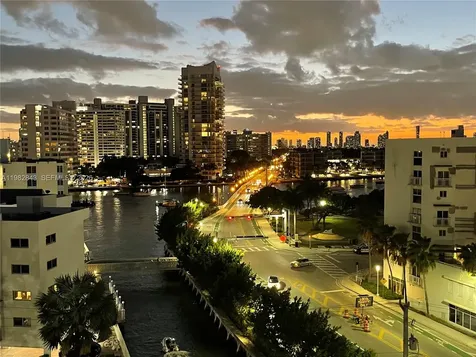 1688 West Avenue Miami Beach FL 33139
