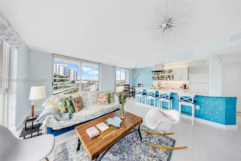 1688 West Avenue Miami Beach FL 33139