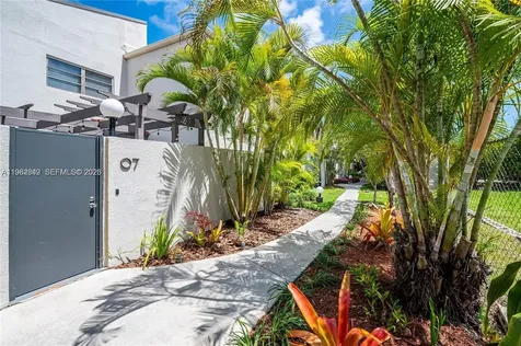 4702 SW 67th Avenue Miami FL 33155