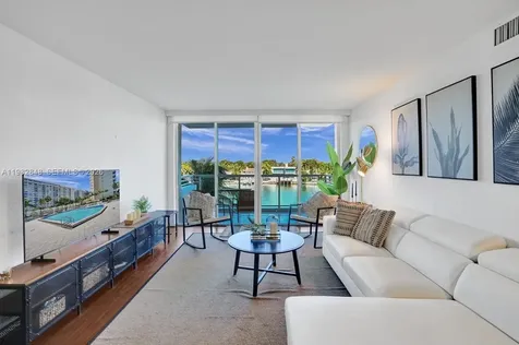 5600 Collins Avenue Miami Beach FL 33140