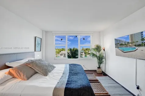 5600 Collins Avenue Miami Beach FL 33140