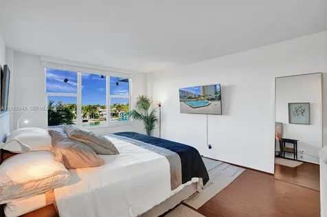 5600 Collins Avenue Miami Beach FL 33140
