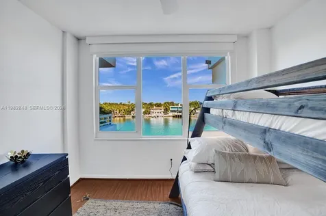 5600 Collins Avenue Miami Beach FL 33140