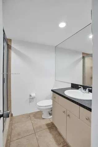 5600 Collins Avenue Miami Beach FL 33140