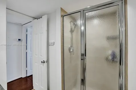 5600 Collins Avenue Miami Beach FL 33140
