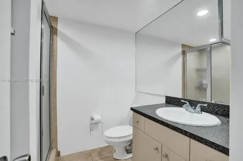 5600 Collins Avenue Miami Beach FL 33140