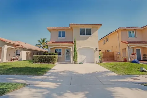 8957 SW 214th Street Cutler Bay FL 33189
