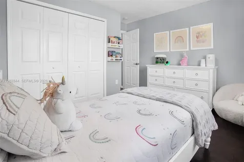 8957 SW 214th Street Cutler Bay FL 33189