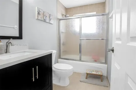 8957 SW 214th Street Cutler Bay FL 33189