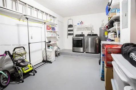 8957 SW 214th Street Cutler Bay FL 33189