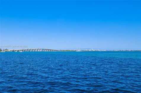 Miami FL 33137