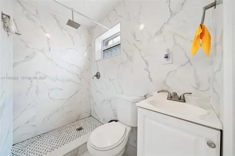 1040 SW 66th Avenue Pembroke Pines FL 33023