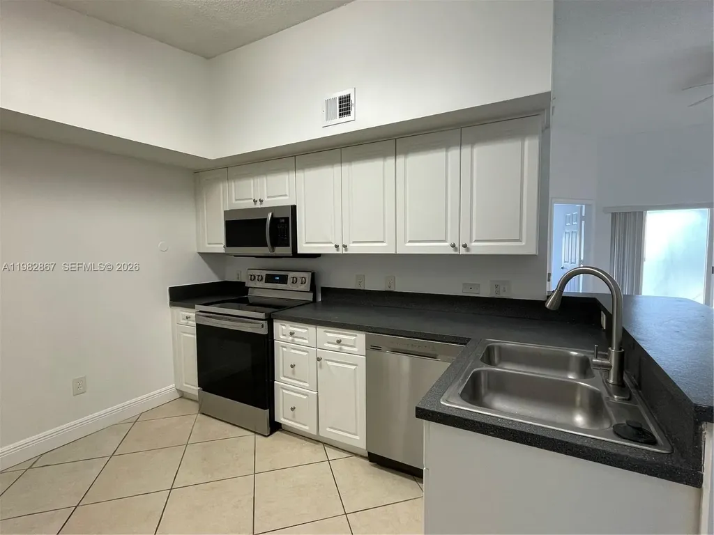 9640 NW 2nd Street Pembroke Pines FL 33024