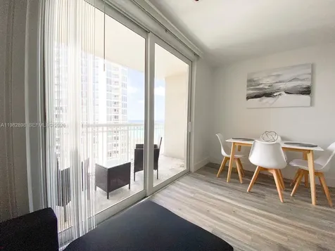 19201 Collins Avenue Sunny Isles Beach FL 33160