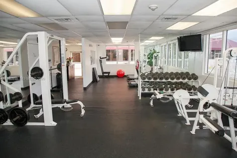 19201 Collins Avenue Sunny Isles Beach FL 33160