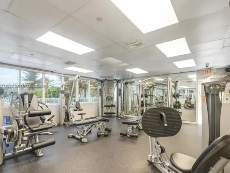19201 Collins Avenue Sunny Isles Beach FL 33160
